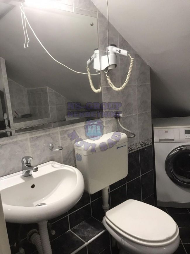 stan na prodaju Novi Sad 240m2 472914