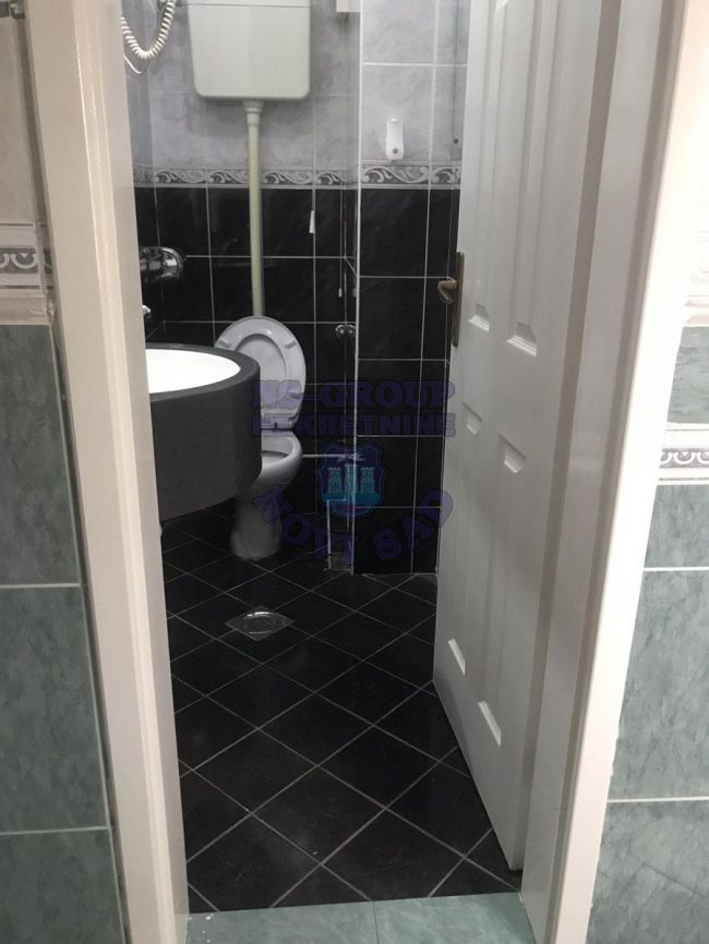 stan na prodaju Novi Sad 240m2 472914