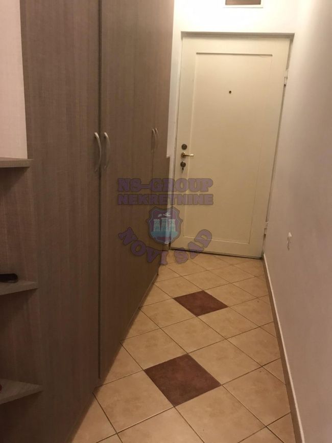 stan na prodaju Novi Sad 240m2 472914