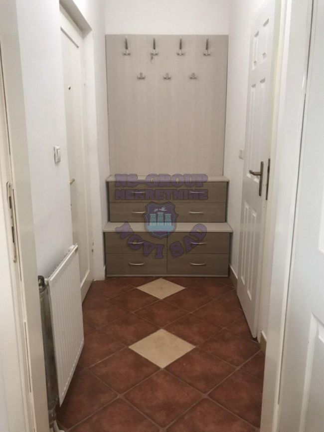 stan na prodaju Novi Sad 240m2 472914