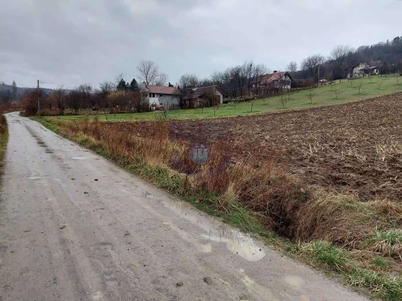 plac na prodaju Sremska Kamenica 3900m2 477932