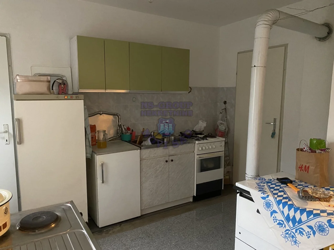 kuca na prodaju Sremska Kamenica 275m2 479042