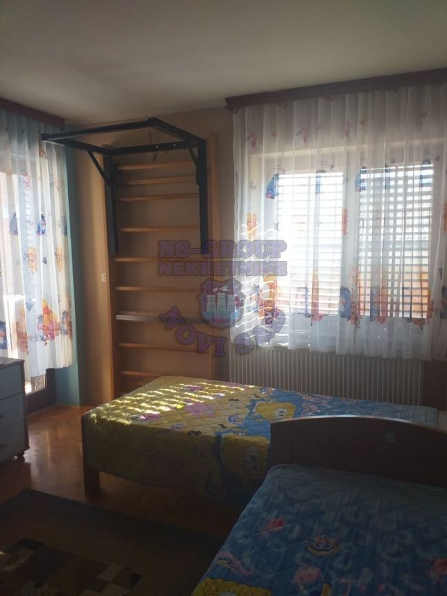 kuca na prodaju Petrovaradin 210m2 479800