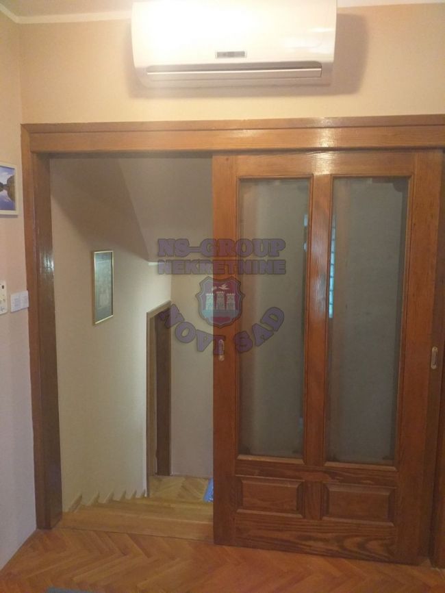 kuca na prodaju Petrovaradin 210m2 479800