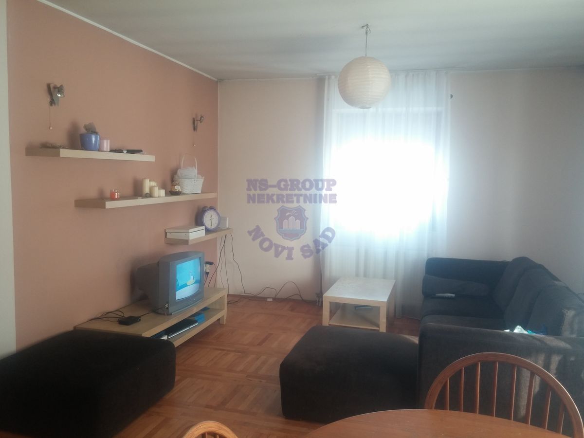 kuca na prodaju Petrovaradin 240m2 482446