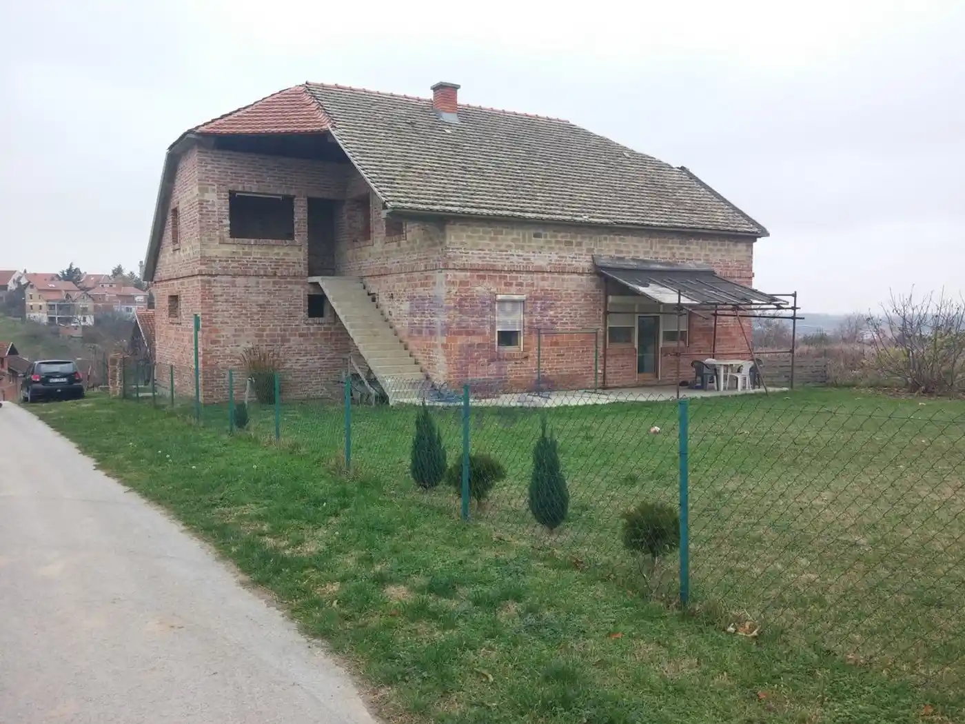 kuca na prodaju Petrovaradin 240m2 482446