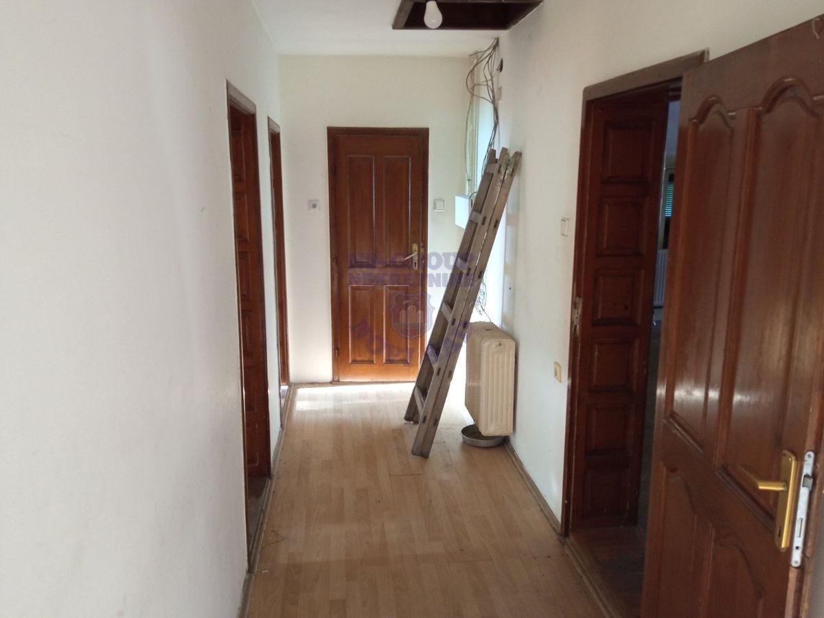 kuca na prodaju Feketić 385m2 483623