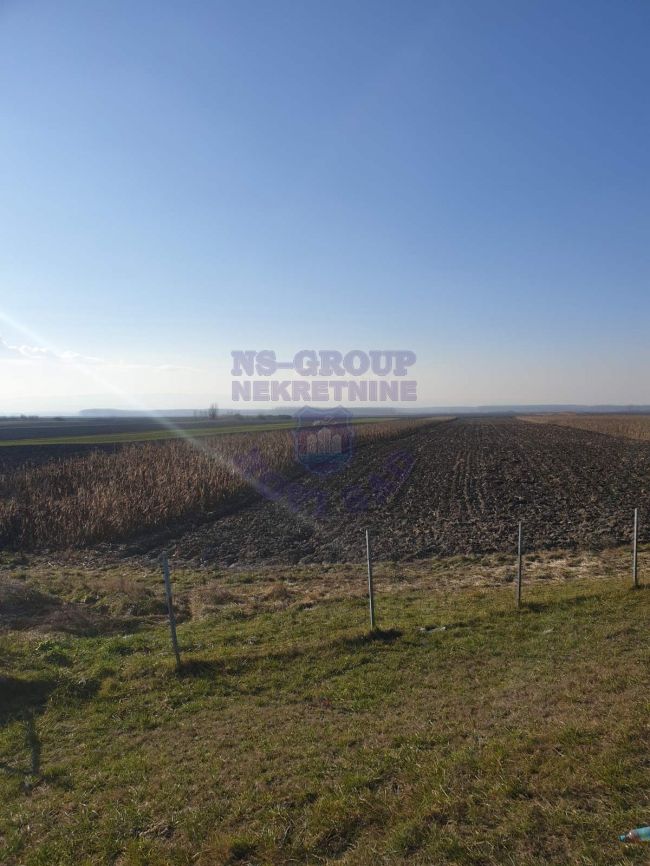 plac na prodaju Kać 5440m2 484271