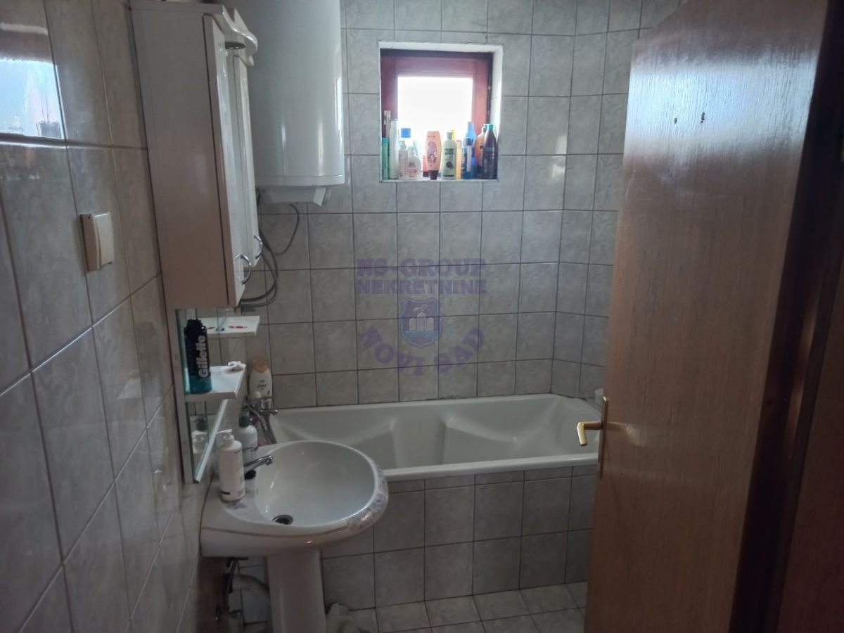 kuca na prodaju Veternik 180m2 481777