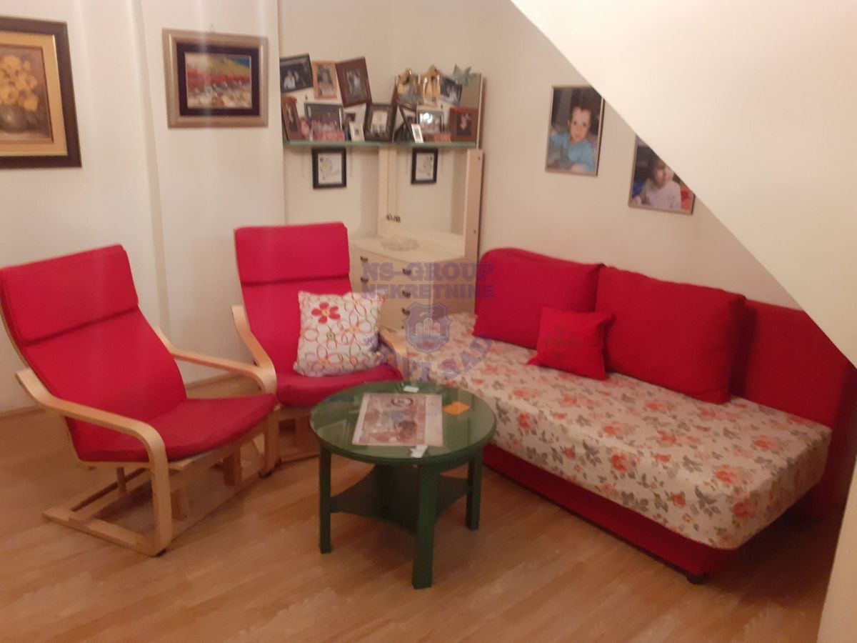 kuca na prodaju Novi Sad 200m2 486779