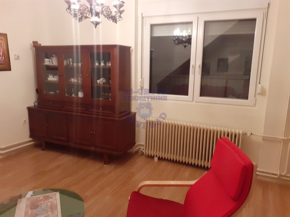 kuca na prodaju Novi Sad 200m2 486779