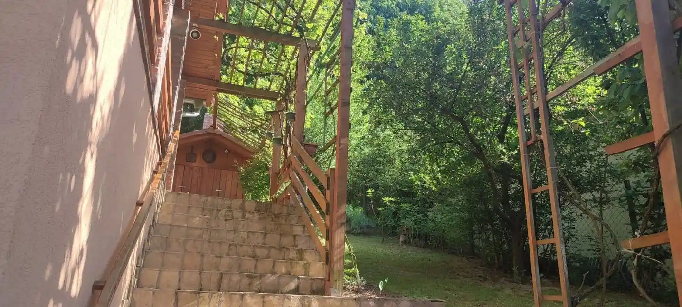 kuca na prodaju Ledinci 118m2 489140