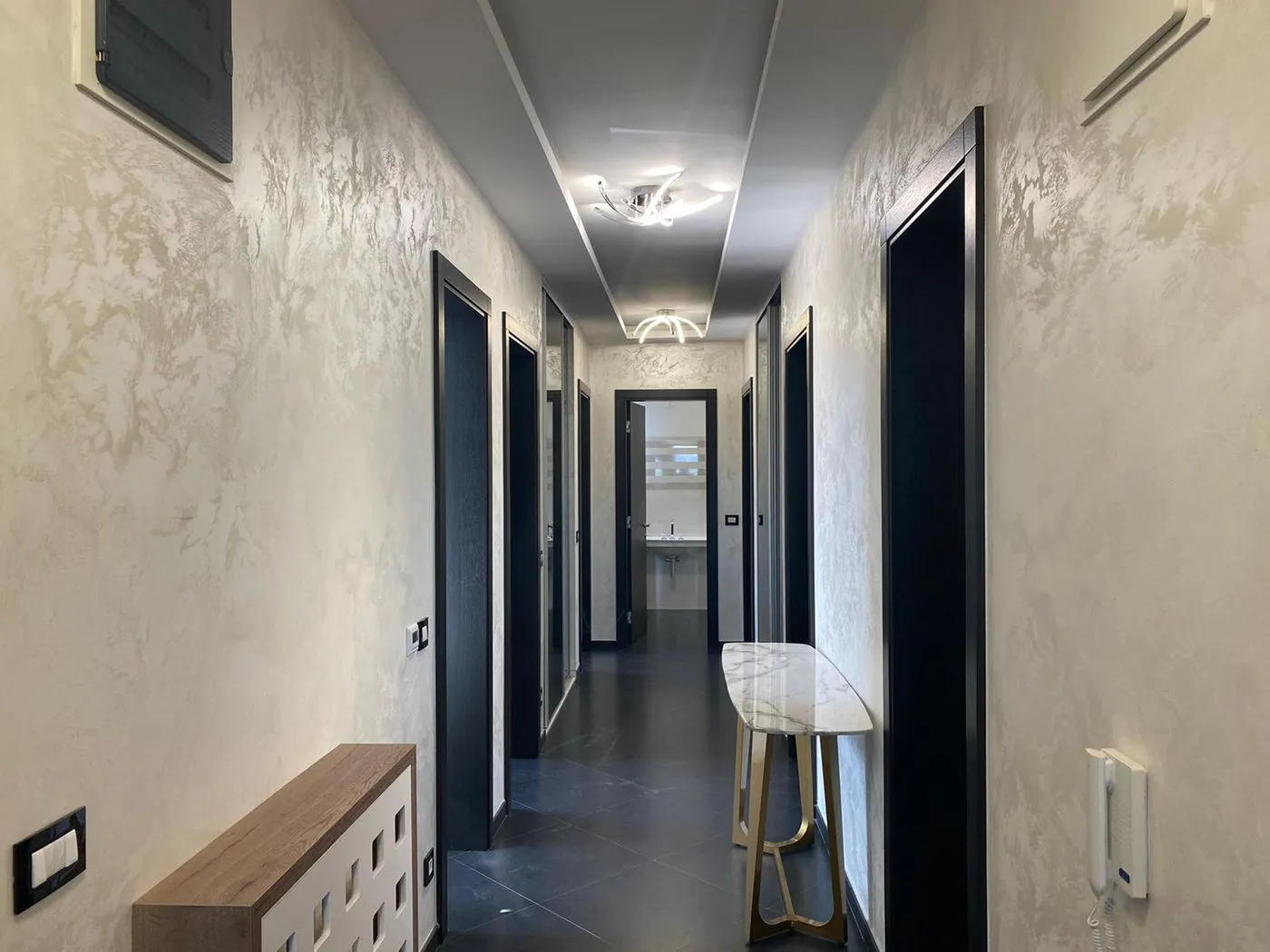 stan na prodaju Novi Sad 242m2 423422