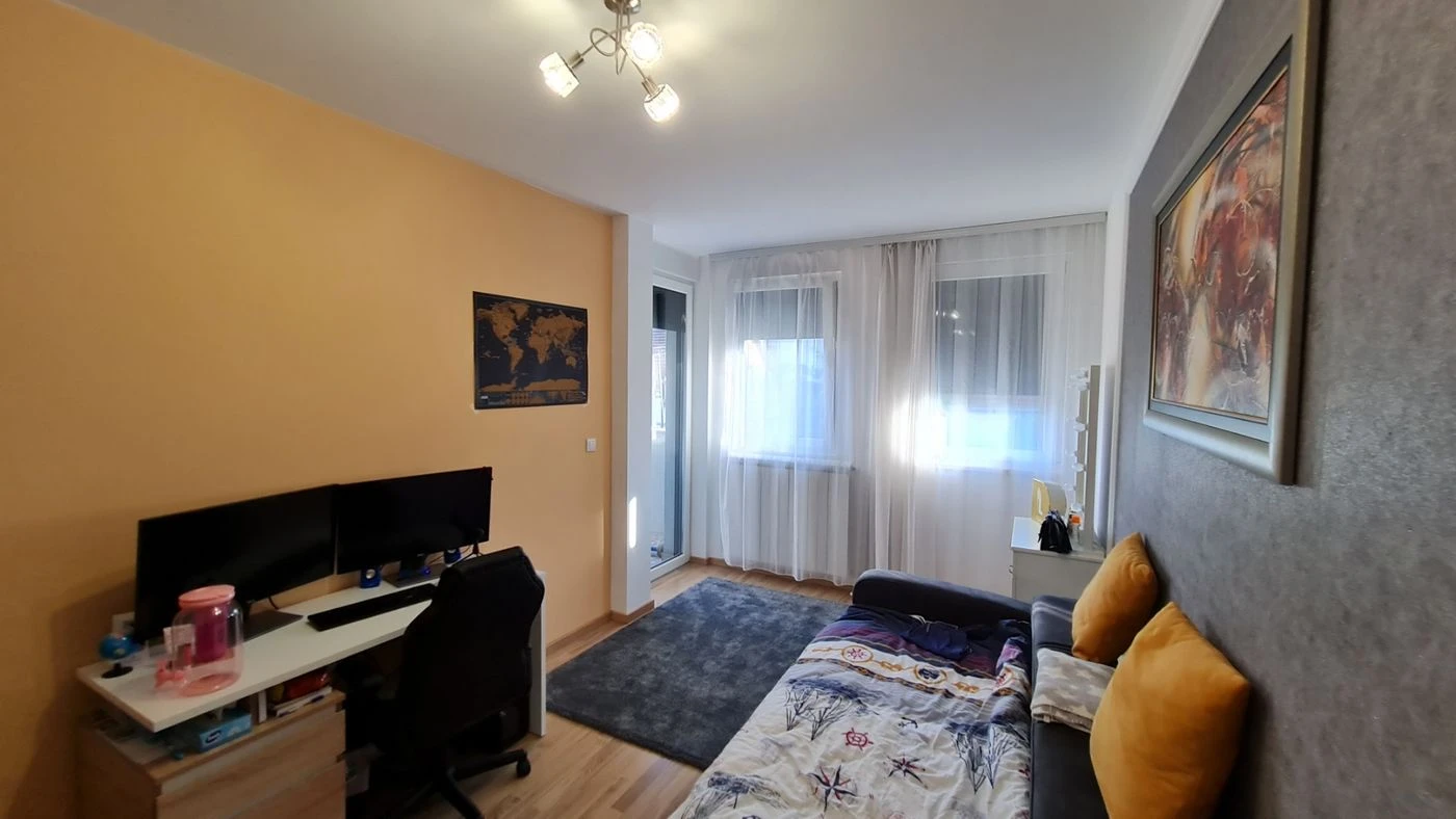 stan na prodaju Novi Sad 150m2 492247