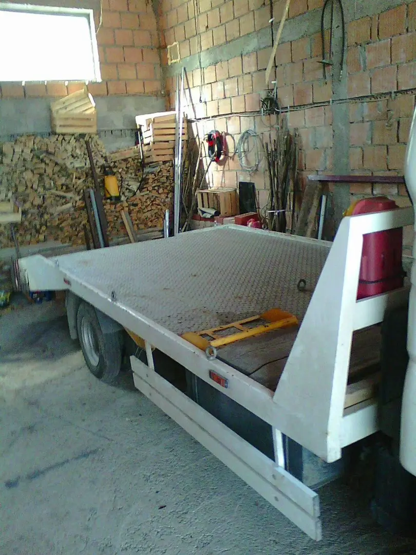 kuca na prodaju Petrovaradin 403m2 493452