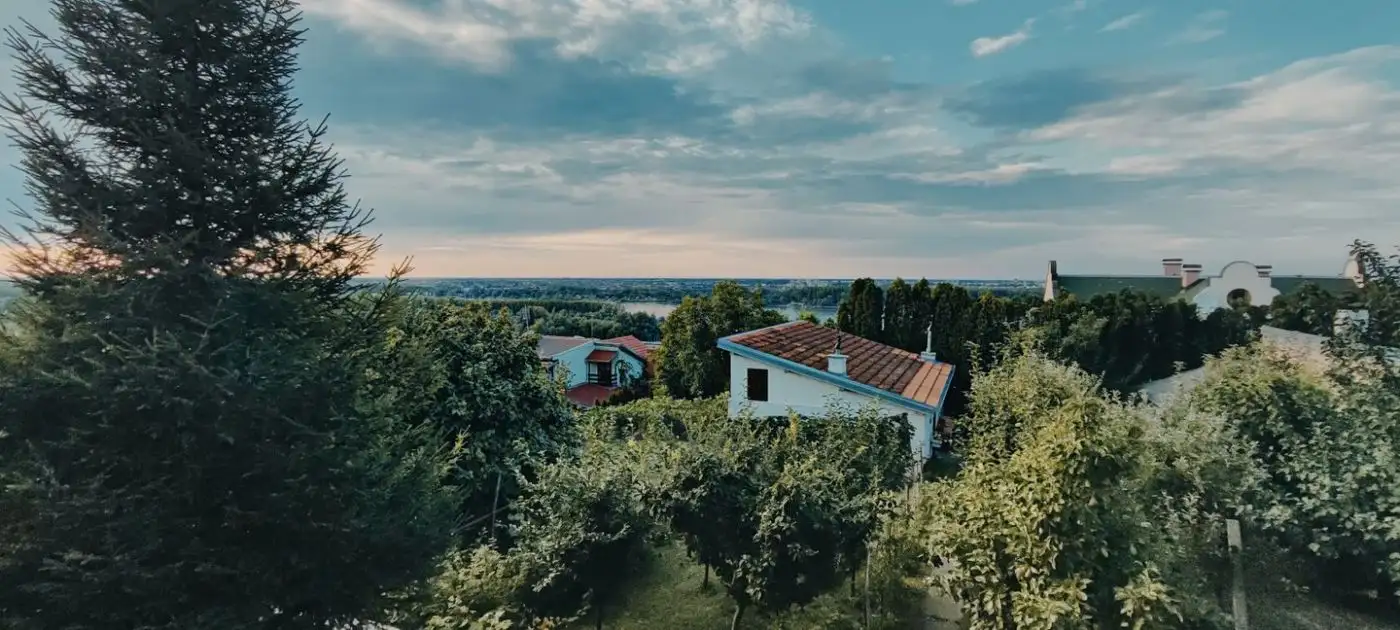 kuca na prodaju Ledinci 197m2 494072