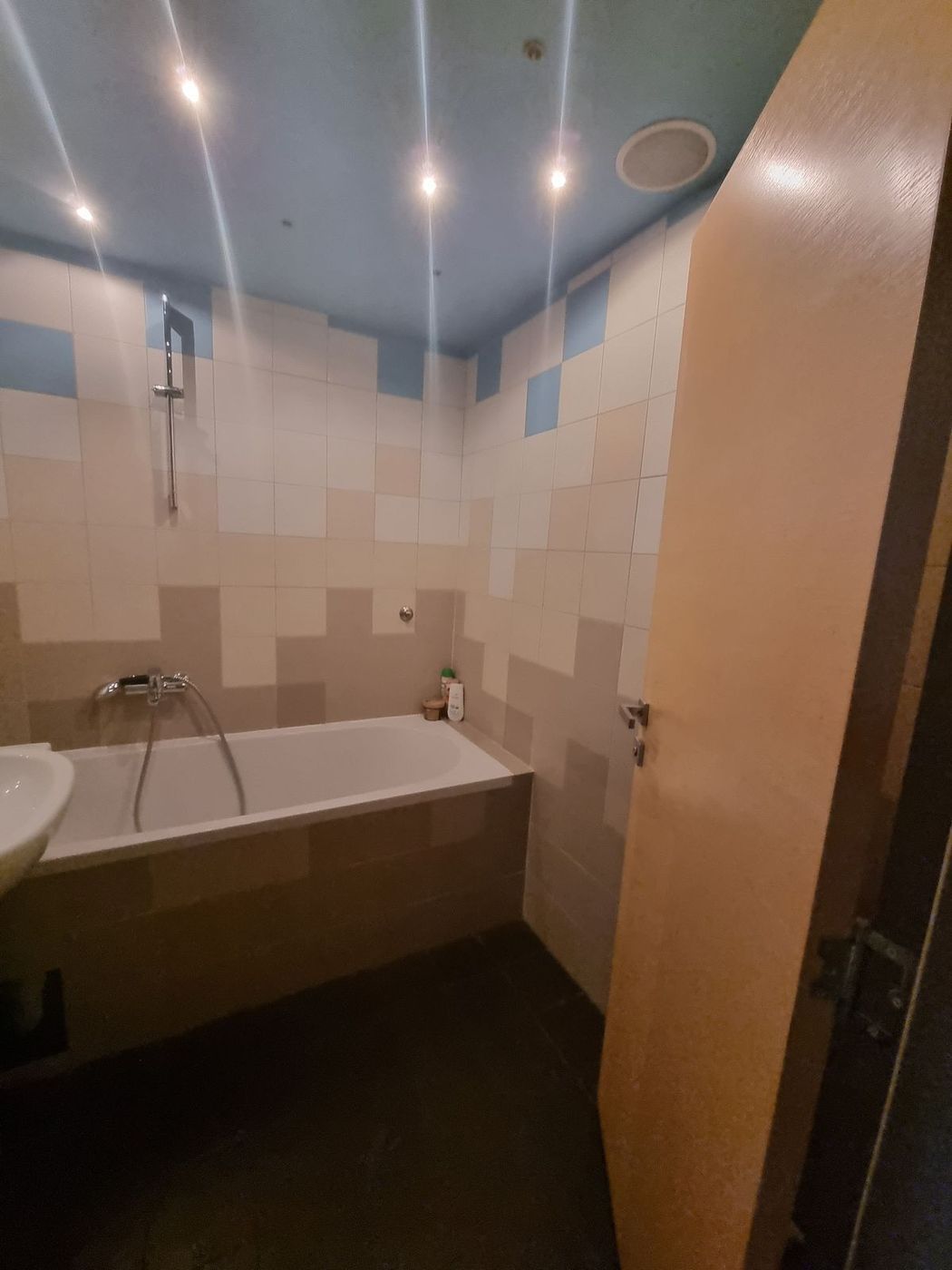 stan na prodaju Novi Sad 143m2 499872