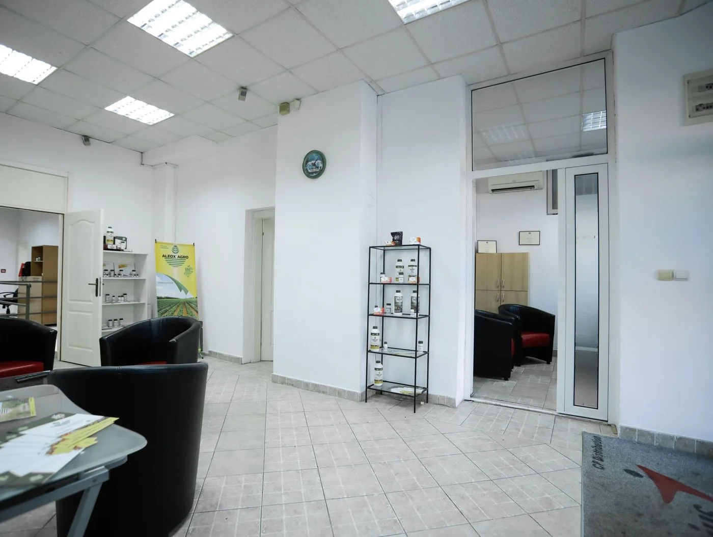 lokal na prodaju Novi Sad 366m2 500704