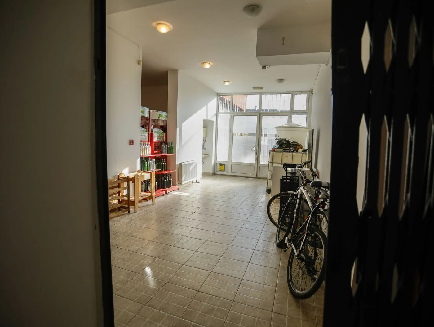 lokal na prodaju Novi Sad 366m2 500704