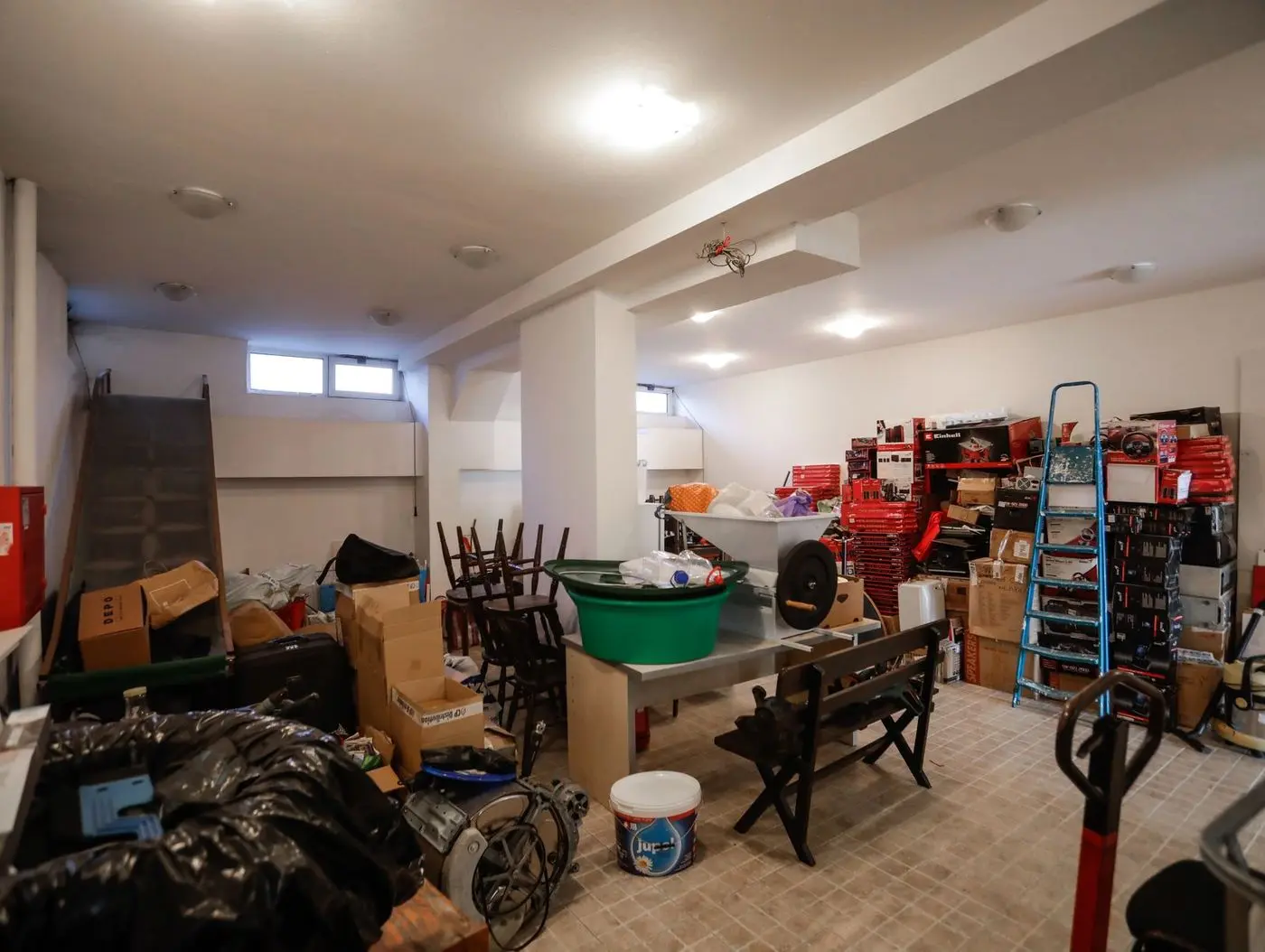 lokal na prodaju Novi Sad 366m2 500704