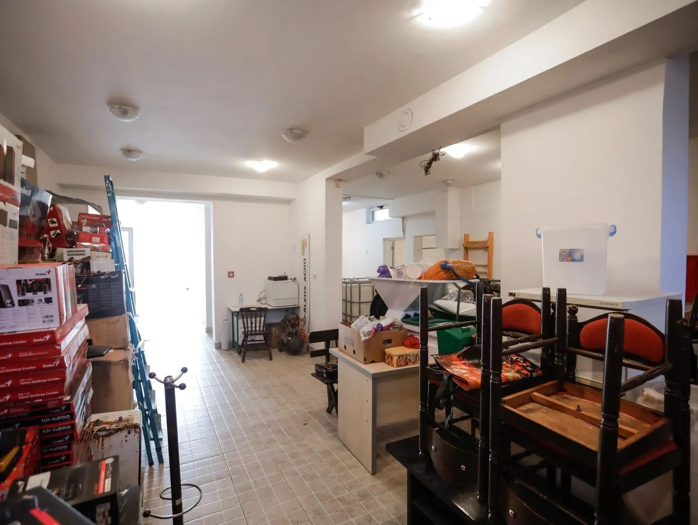 lokal na prodaju Novi Sad 366m2 500704