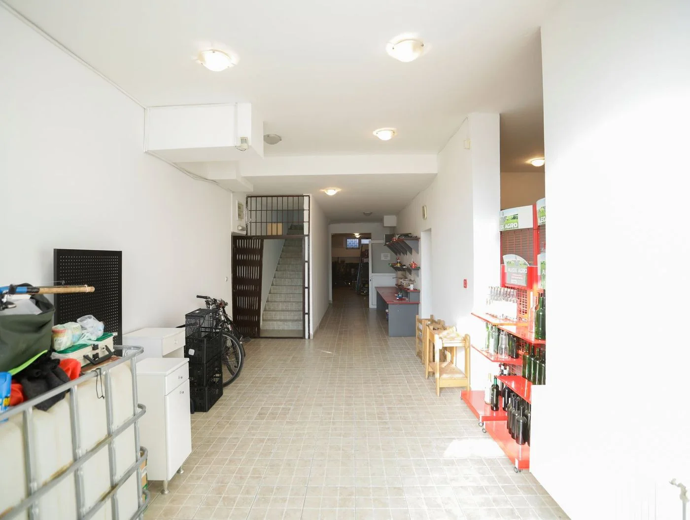 lokal na prodaju Novi Sad 366m2 500704