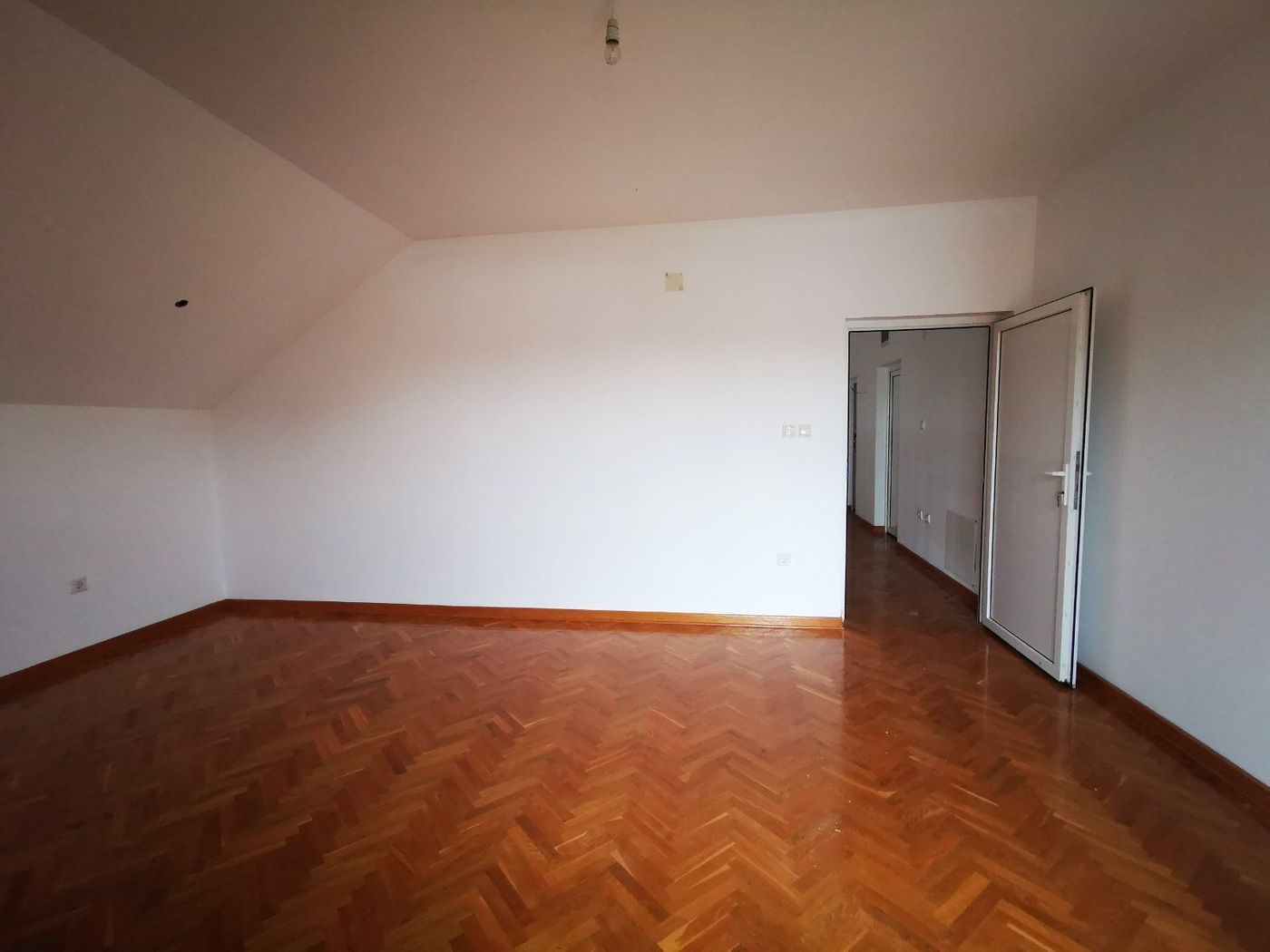 kuca na prodaju Novi Sad 280m2 501254