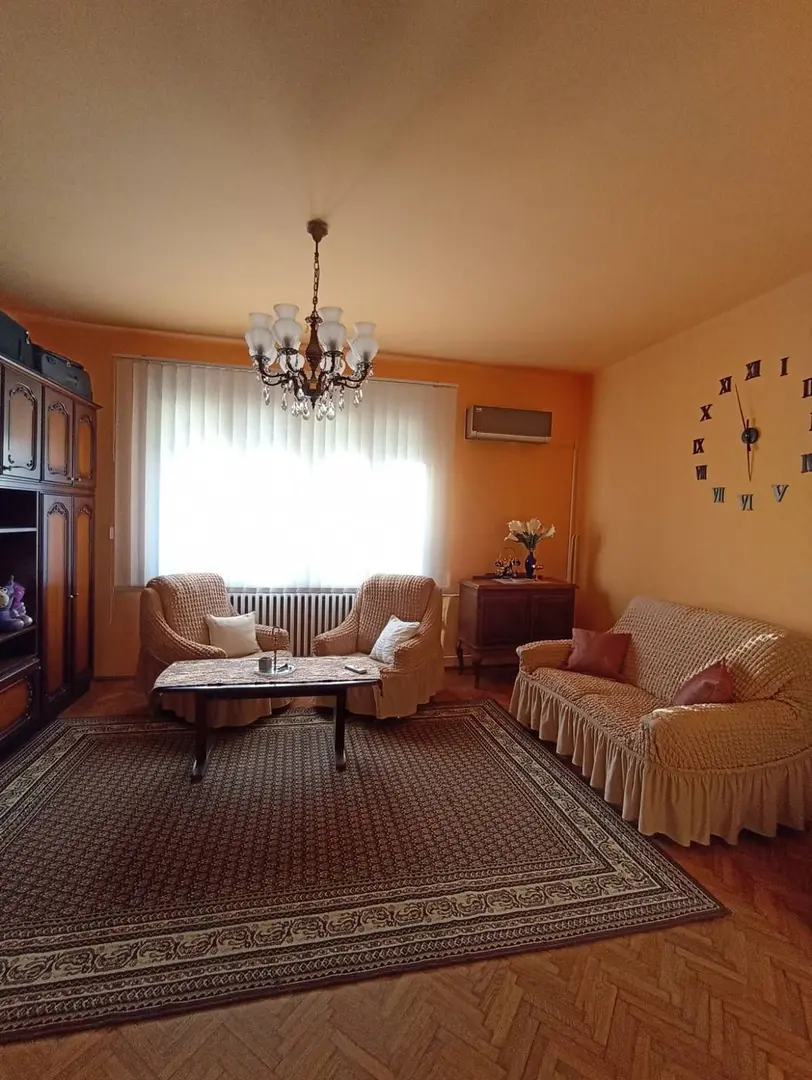 Kuća na prodaju Elemir 241m2, 498594