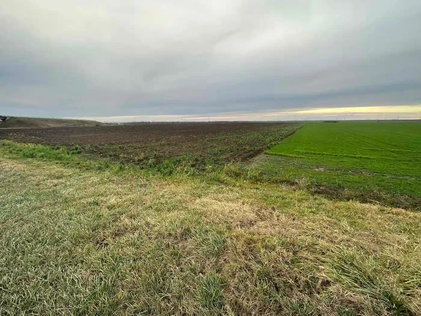 plac na prodaju Kać 1595m2 497786