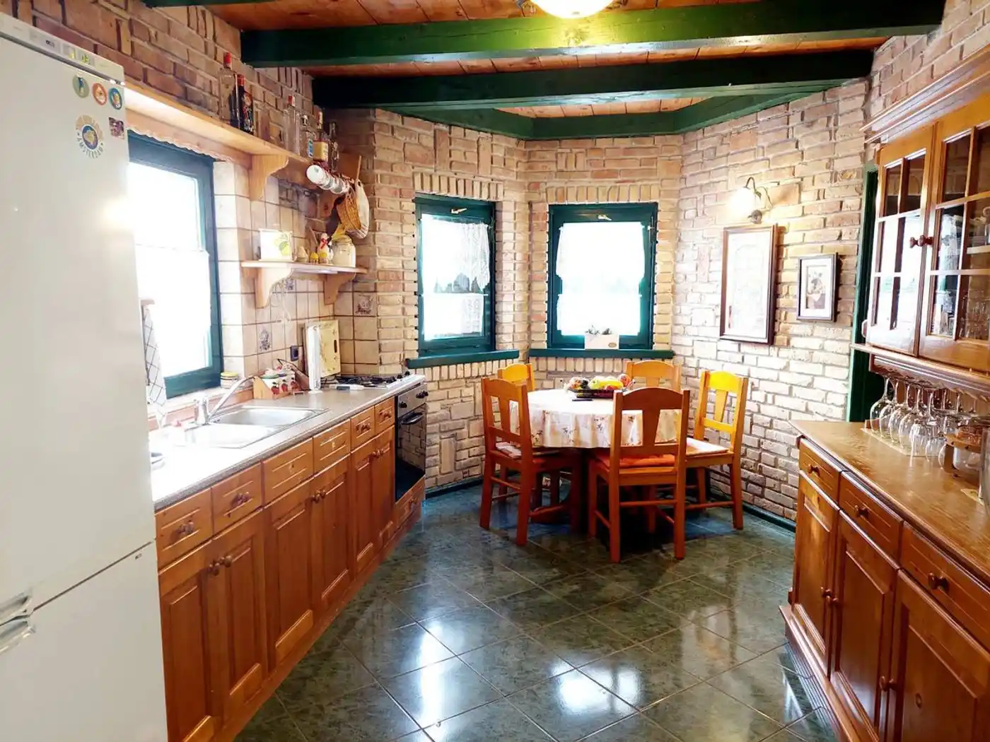 kuca na prodaju Sremska Kamenica 202m2 505035