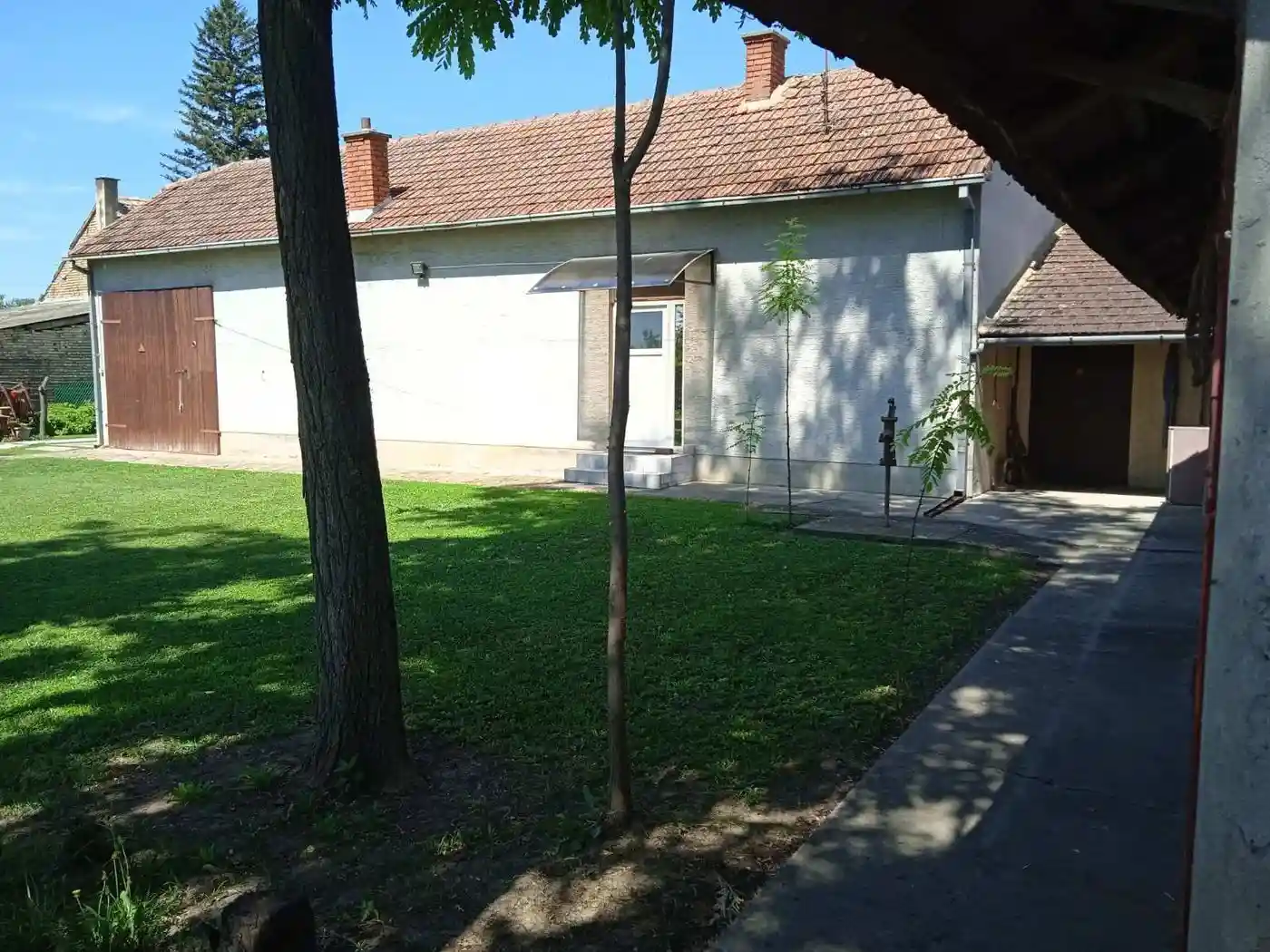 kuca na prodaju Despotovo 234m2 504032
