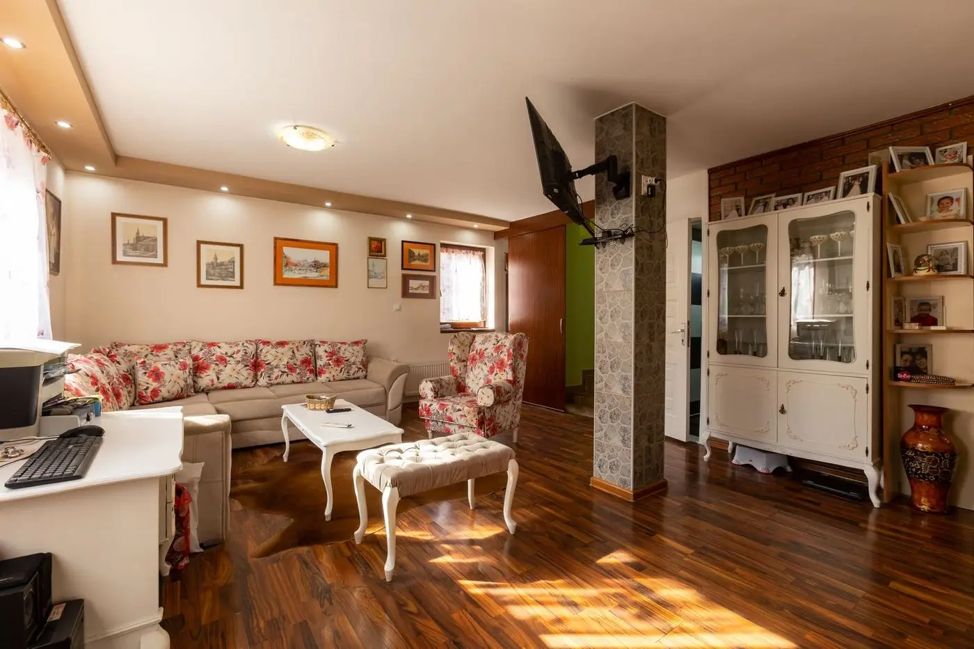 kuca na prodaju Ledinci 124m2 507385