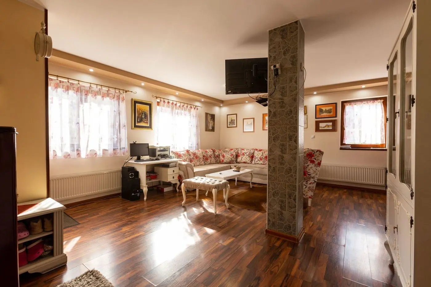 kuca na prodaju Ledinci 124m2 507385