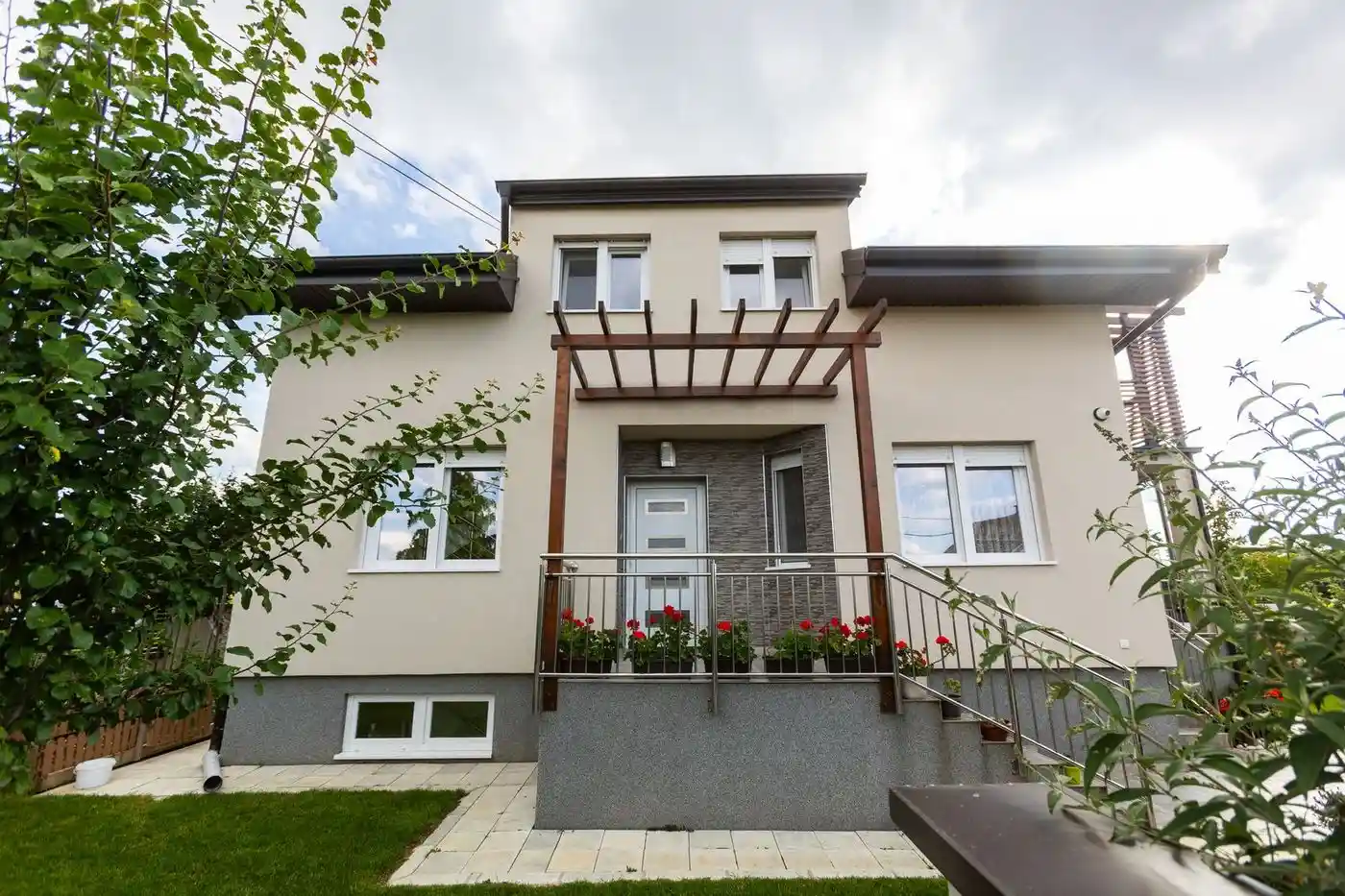 kuca na prodaju Petrovaradin 109m2 512737