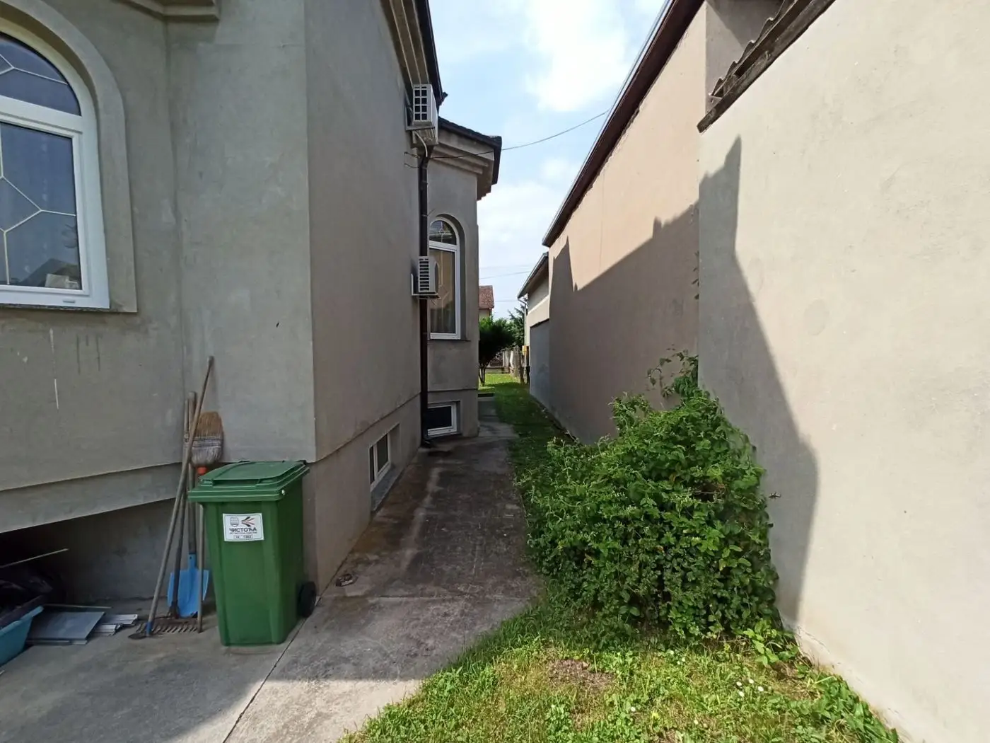 kuca na prodaju Futog 325m2 512330