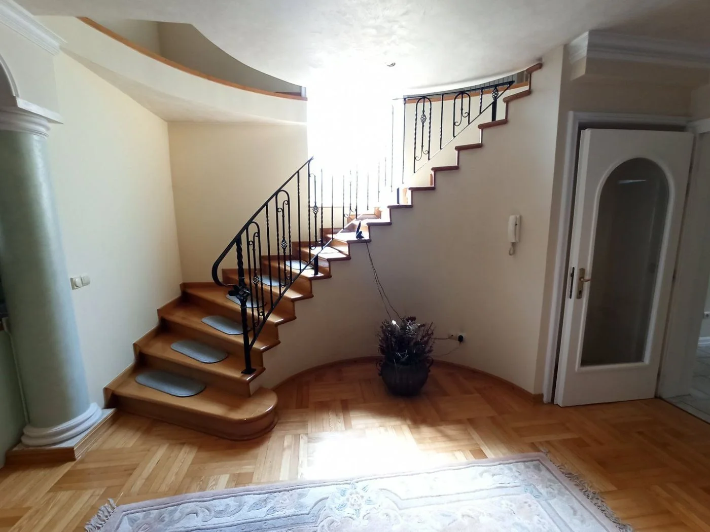kuca na prodaju Futog 325m2 512330