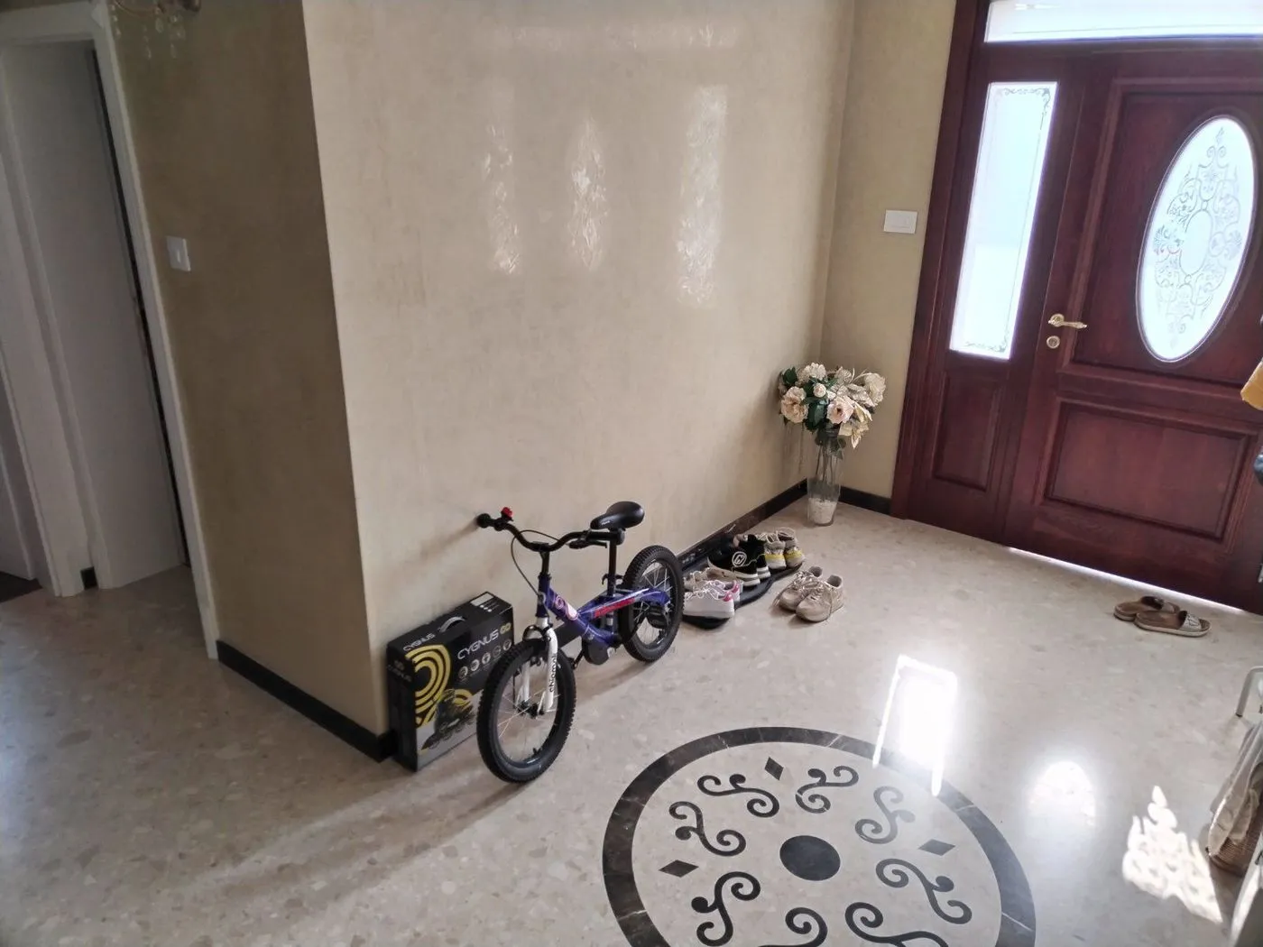 kuca na prodaju Novi Sad 300m2 514132