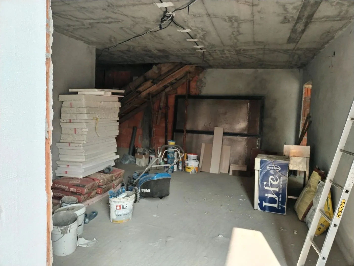 kuca na prodaju Novi Sad 300m2 514132