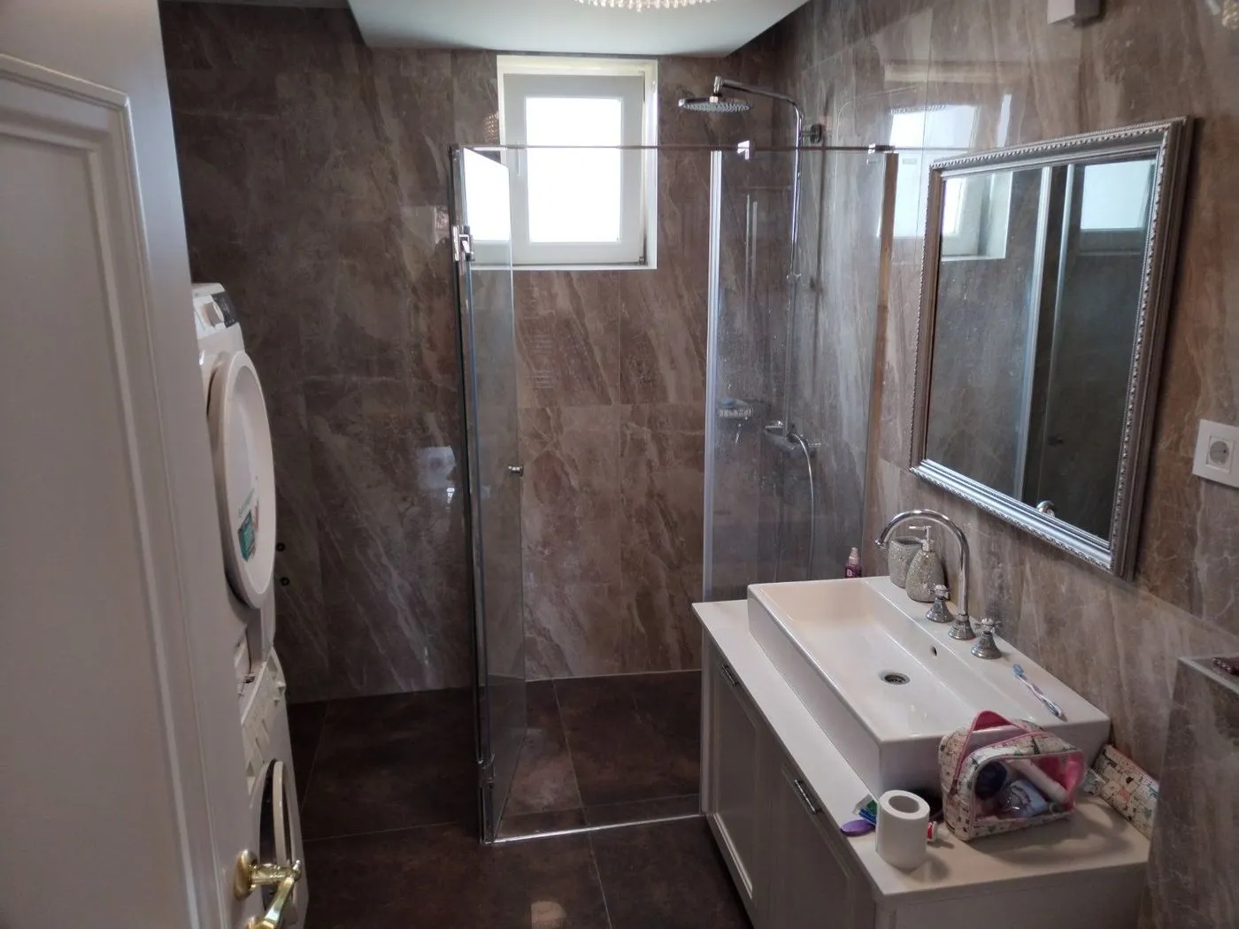 kuca na prodaju Novi Sad 300m2 514132