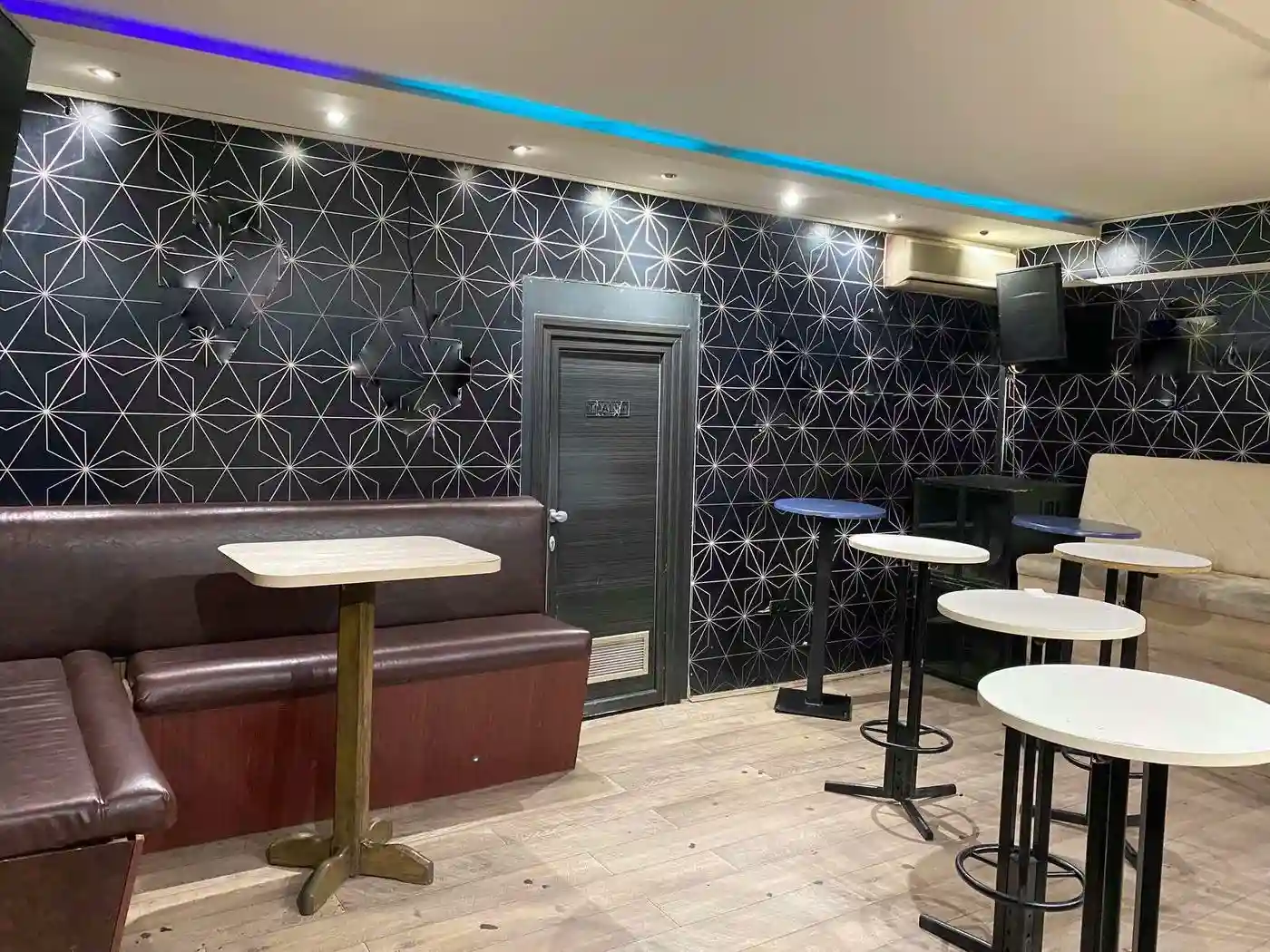 lokal na prodaju Novi Sad, 140m2 514482