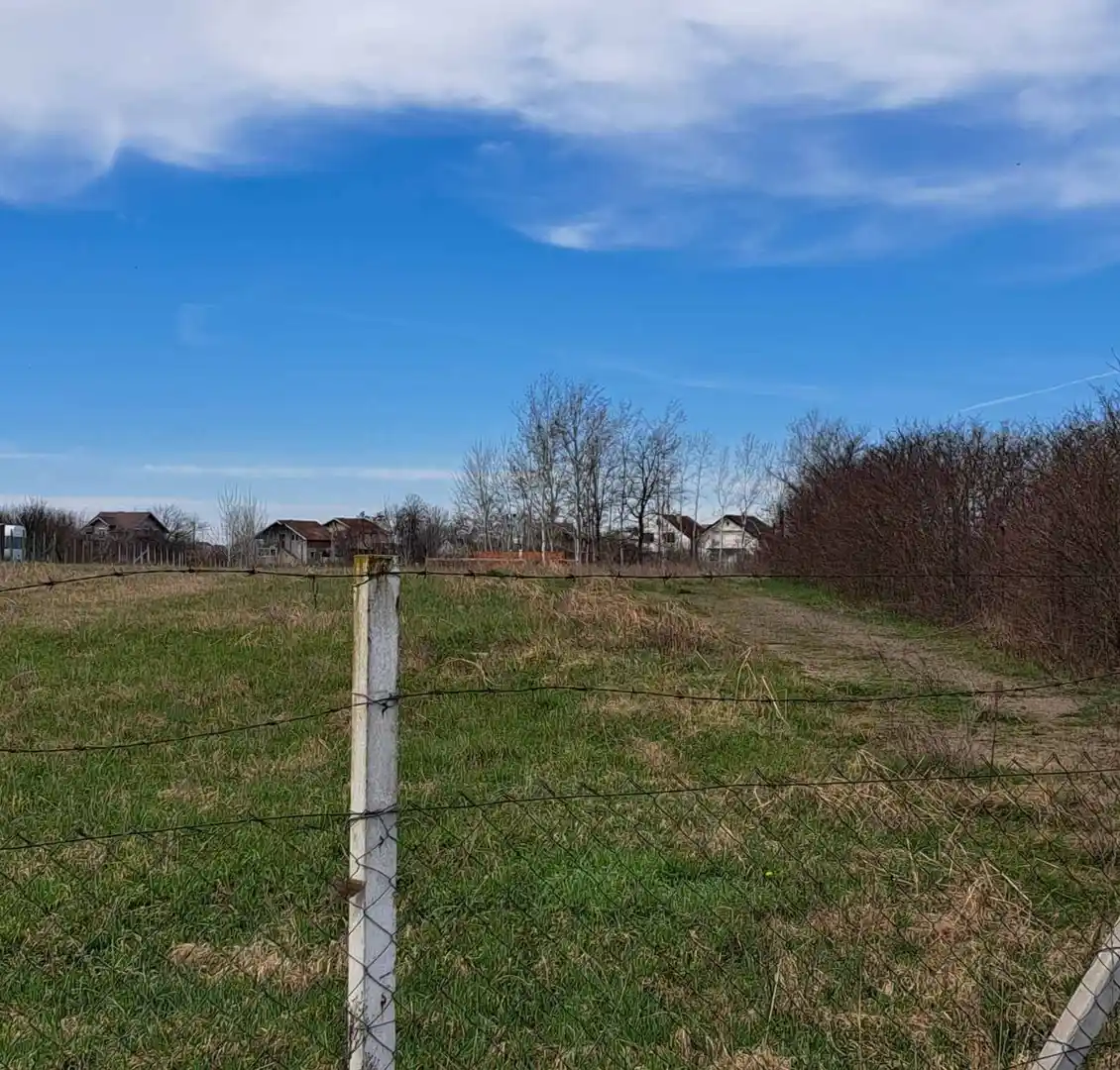 plac na prodaju Veternik 813m2 514744