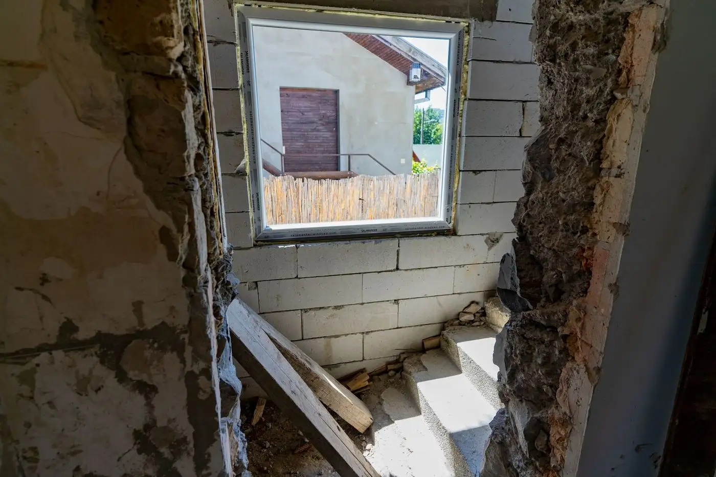 kuca na prodaju Ledinci 119m2 551094