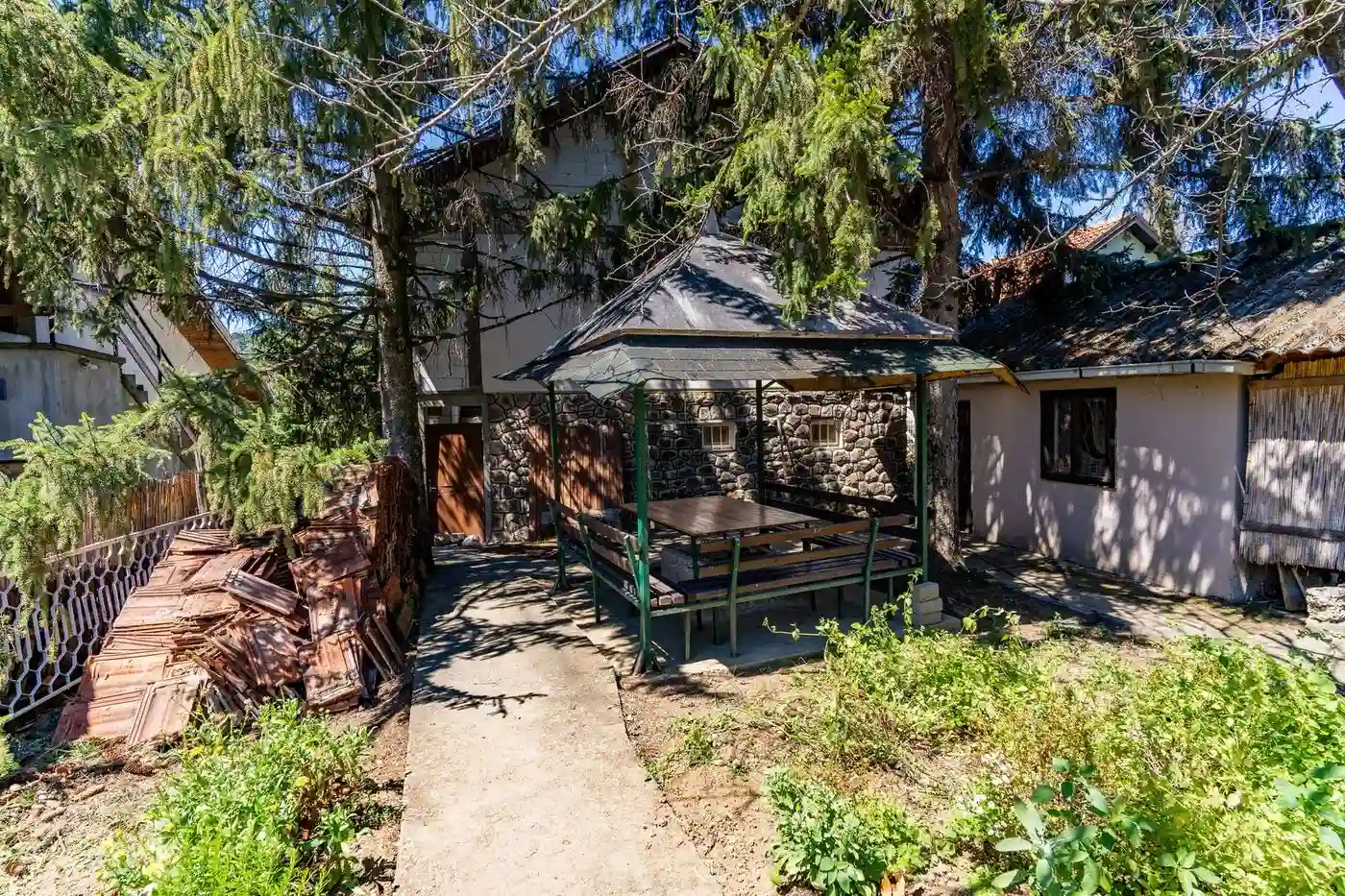 kuca na prodaju Ledinci 119m2 551094