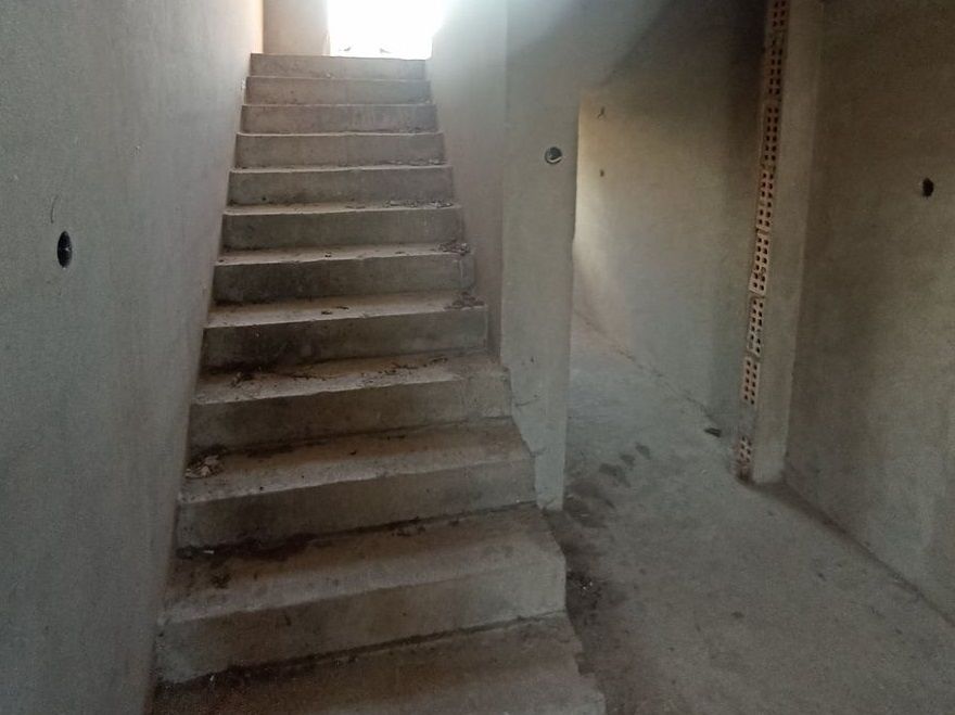kuca na prodaju Veternik 300m2 515842
