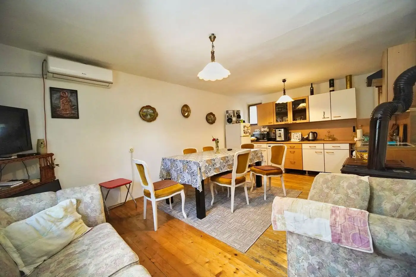 kuca na prodaju Čerević 146m2 514361