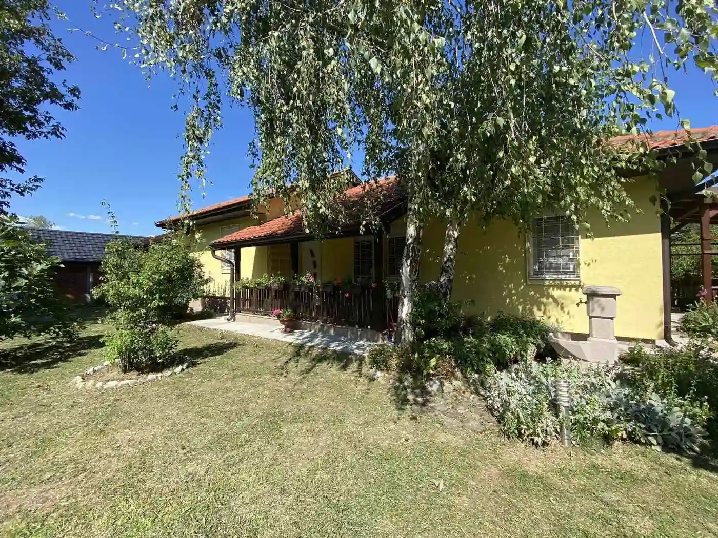 kuca na prodaju Čortanovci, 144m2 516693