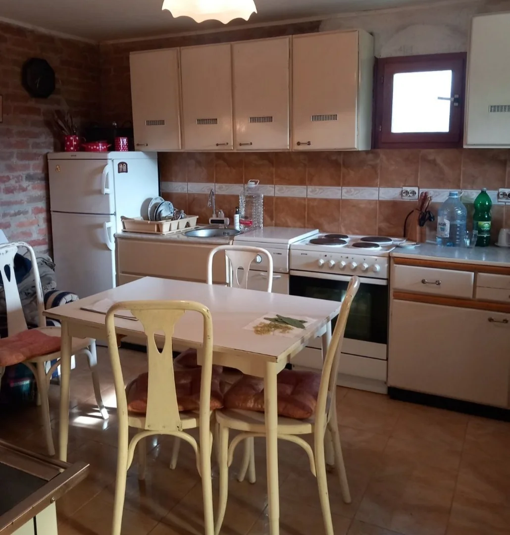 kuca na prodaju Sremska Kamenica 33m2 517171
