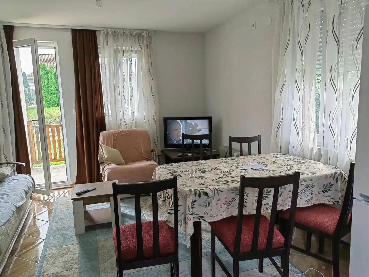 kuca na prodaju Vrdnik 220m2 517048