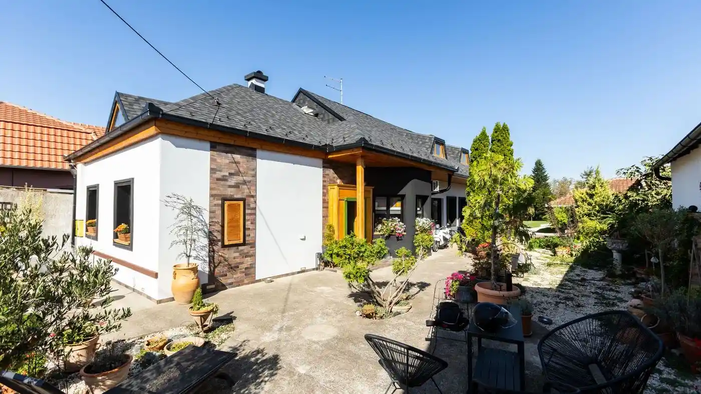 kuca na prodaju Novi Sad, 196m2 517579