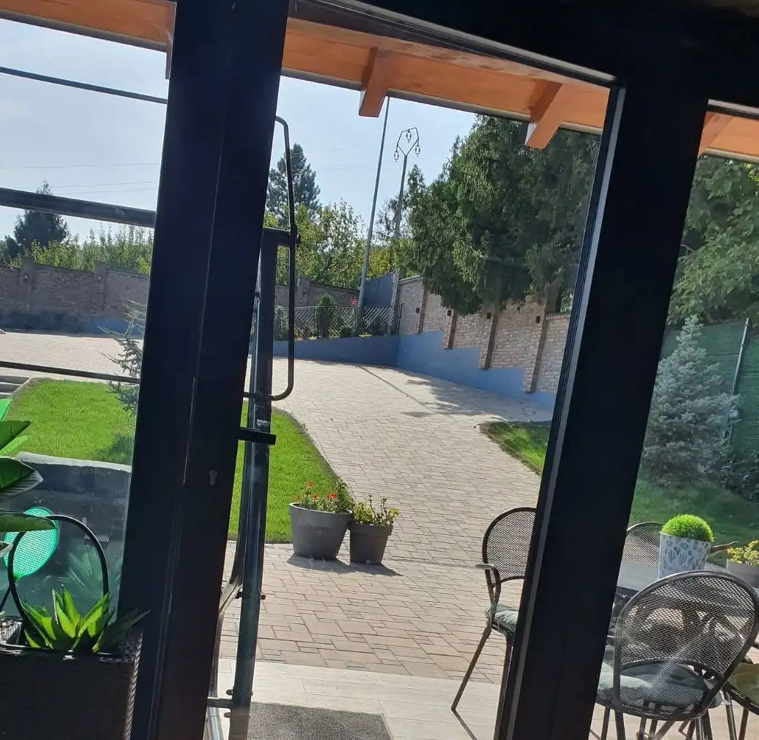 kuca na prodaju Sremska Kamenica 250m2 549723